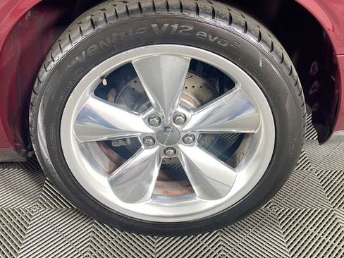 Used 2014 Dodge Challenger R/T RWD image 29