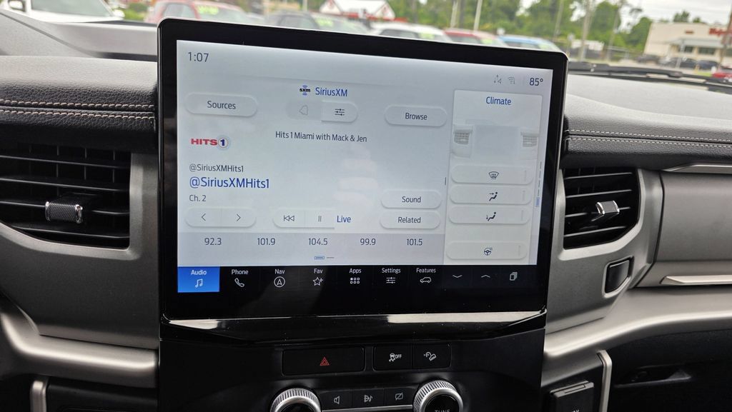 Used 2023 Ford Expedition XLT AWD/4WD image 25