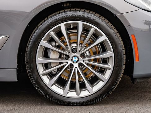 Used 2021 BMW 530i 530i w/ Premium Package image 9