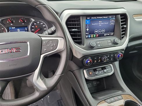 Used 2023 GMC Acadia SLE w/ Driver Convenience Package image 27