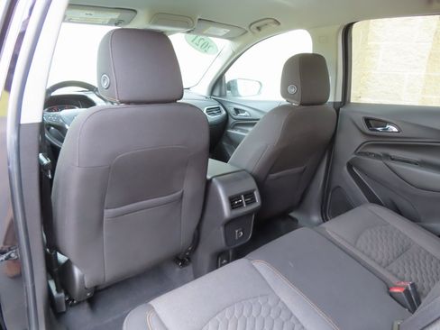 Used 2021 Chevrolet Equinox LT image 24