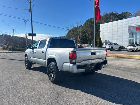 Used 2023 Toyota Tacoma SR image 5
