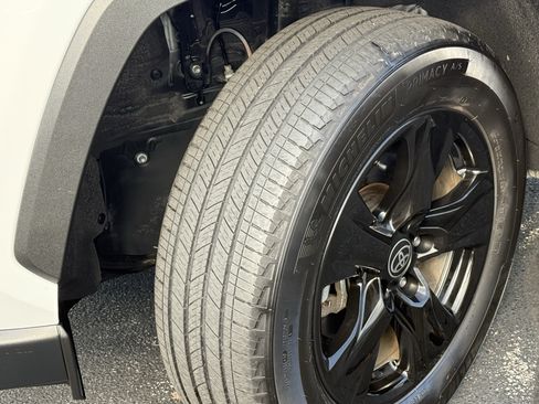 Certified 2023 Toyota RAV4 XLE AWD/4WD image 2