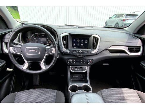 Used 2024 GMC Terrain SLE AWD/4WD image 14