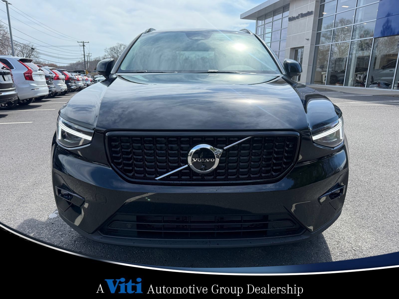 Used 2026 Volvo XC40 B5 Plus w/ Climate Package AWD/4WD image 3