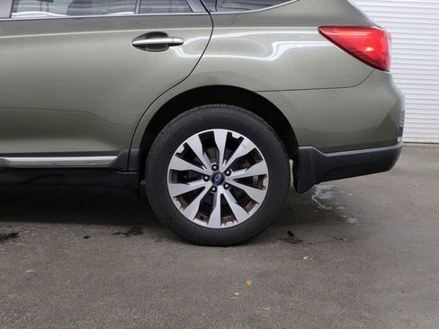 Used 2017 Subaru Outback 3.6R Touring w/ Popular Package #5A image 9