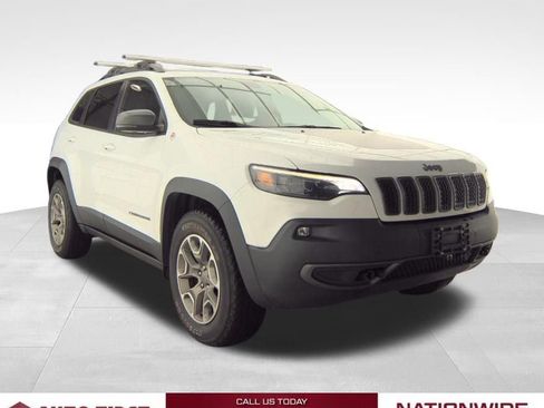 Used 2020 Jeep Cherokee Trailhawk image 1