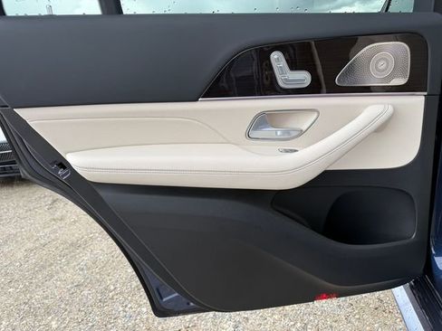 New 2025 Mercedes-Benz GLS 450 4MATIC image 37