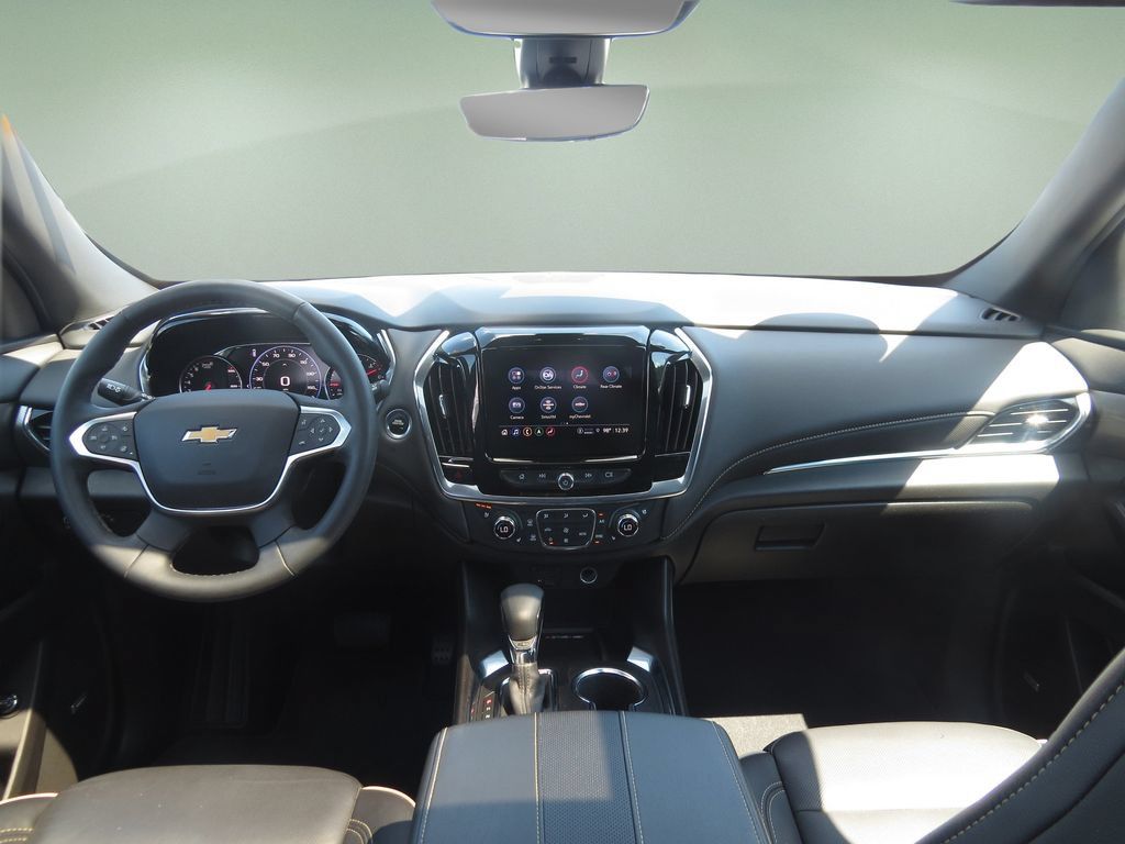 Certified 2023 Chevrolet Traverse Premier FWD image 34