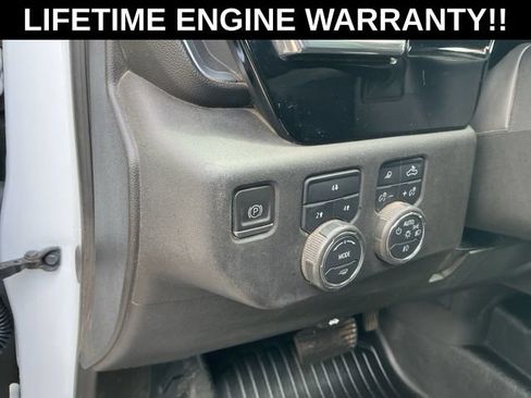Used 2024 Chevrolet Silverado 2500 LT w/ Convenience Package AWD/4WD image 12