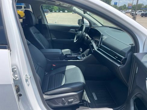 Used 2025 Kia Sportage SX FWD image 38