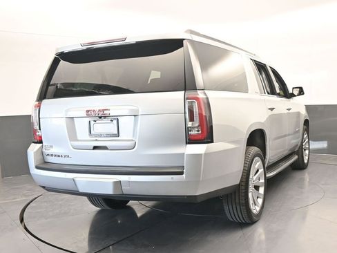 Used 2019 GMC Yukon XL SLE w/ Convenience Package image 5