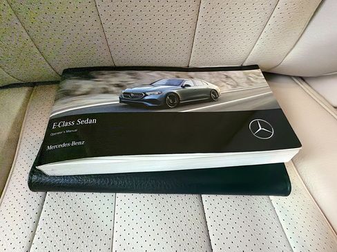 Used 2024 Mercedes-Benz E 350 4MATIC Sedan image 21