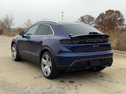 Used 2024 Porsche Macan 4 Electric AWD/4WD image 3