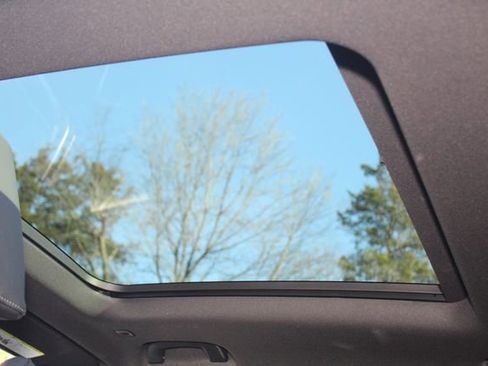 Used 2025 BMW X2 xDrive28i w/ Convenience Package image 24