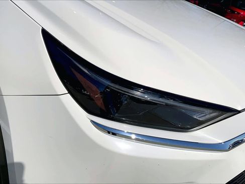 Used 2024 Toyota Grand Highlander Limited image 26