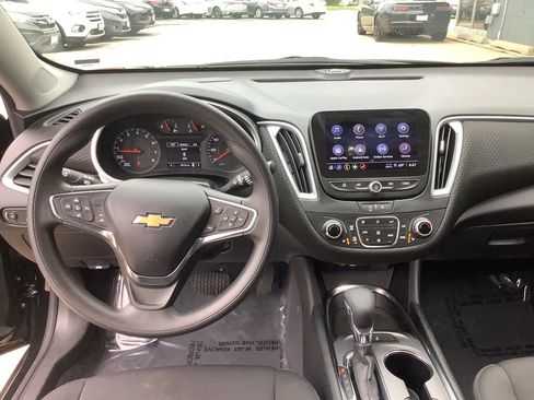 Used 2023 Chevrolet Malibu LT FWD image 19