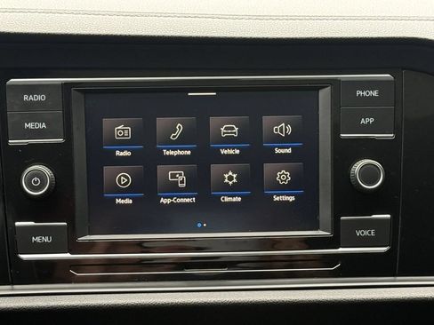 Used 2020 Volkswagen Jetta SE FWD image 22