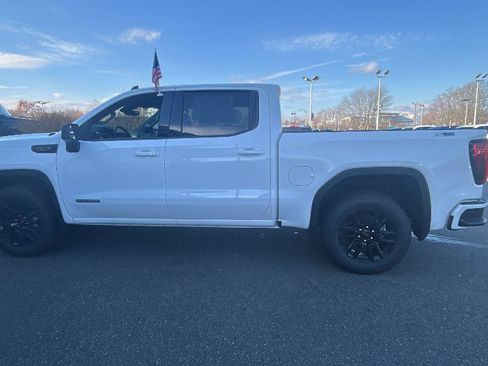New 2026 GMC Sierra 1500 Elevation image 4
