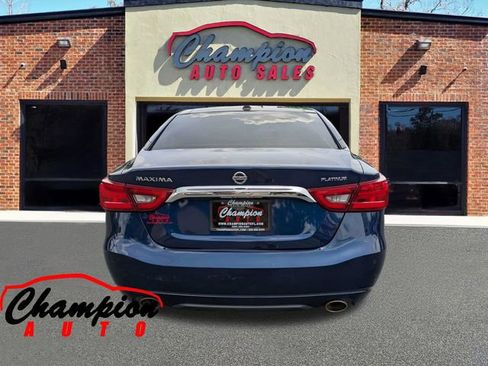 Used 2017 Nissan Maxima Platinum FWD image 5