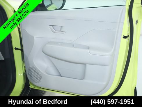 Used 2024 Hyundai Kona SEL AWD/4WD image 35