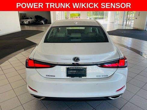 Certified 2025 Lexus ES 350 w/ Premium Package image 6