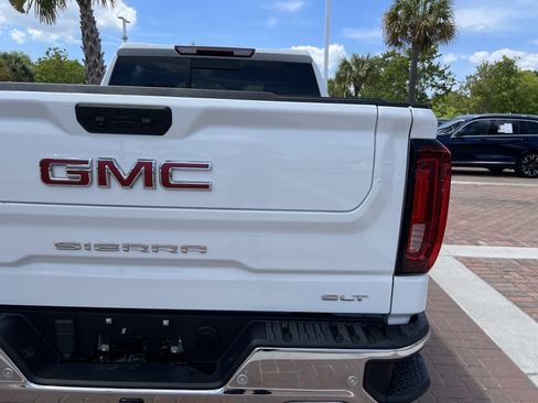 Used 2024 GMC Sierra 1500 SLT w/ SLT Premium Plus Package AWD/4WD image 43