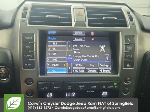 Used 2017 Lexus GX 460 Luxury w/ Preferred Accessory Package image 24