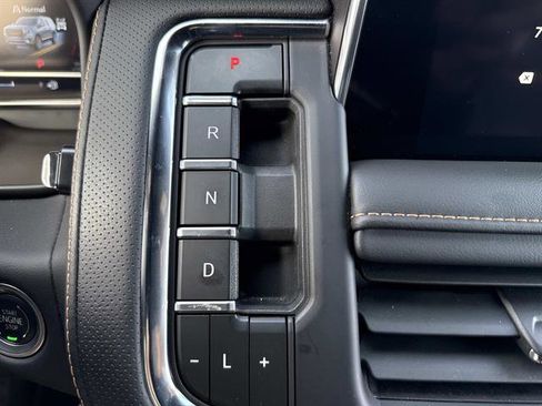 Used 2024 GMC Yukon AT4 w/ AT4 Premium Package image 26