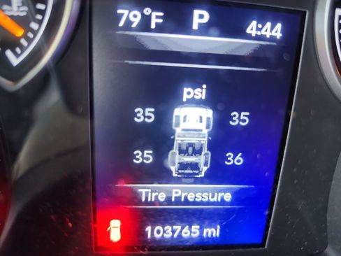 Used 2018 Jeep Wrangler Sport AWD/4WD image 11