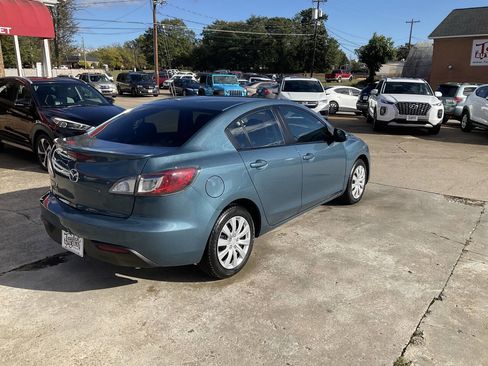 Used 2011 MAZDA MAZDA3 i Sport image 3