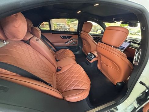 Used 2023 Mercedes-Benz S 500 4MATIC image 36