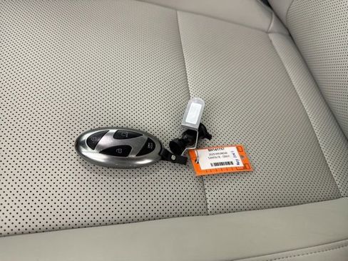 Used 2025 Hyundai Santa Fe SEL FWD image 35
