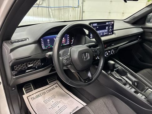 Used 2023 Honda Accord Sport image 17