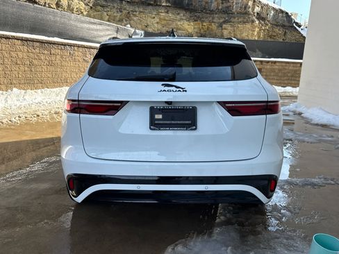 Certified 2025 Jaguar F-PACE R-Dynamic S image 4