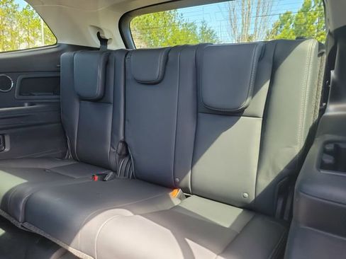 Used 2019 Subaru Ascent Limited w/ Popular Package #2A image 10