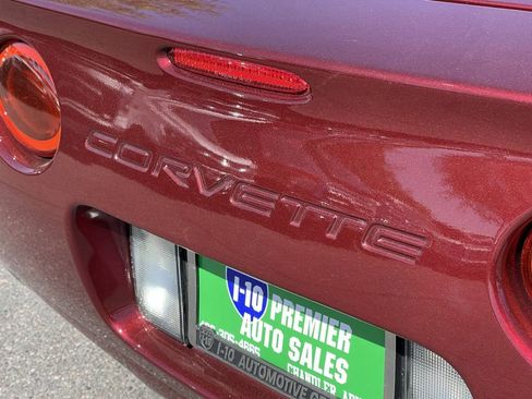 Used 2003 Chevrolet Corvette Coupe w/ Preferred Equipment Group RWD image 11