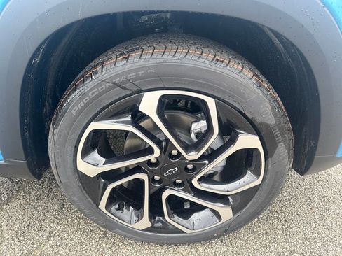 New 2026 Chevrolet Trax RS w/ Sunroof Package image 12