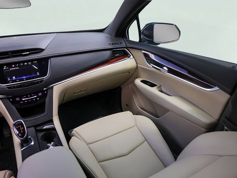 Used 2019 Cadillac XT5 Luxury FWD image 26