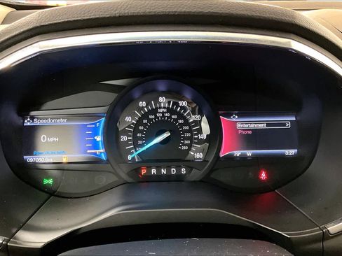 Used 2015 Ford Edge Titanium image 23