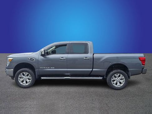 Used 2016 Nissan Titan SL AWD/4WD image 7