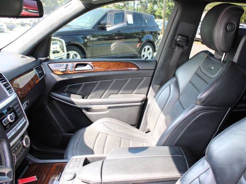 Used 2015 Mercedes-Benz GL 63 AMG 4MATIC w/ Accessory Chrome Package image 14