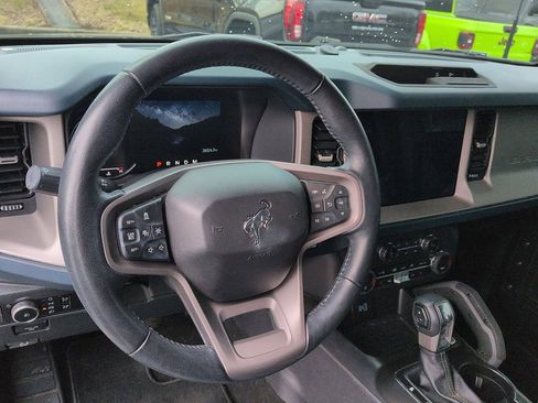 Used 2024 Ford Bronco Outer Banks image 9