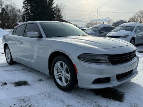 Used 2021 Dodge Charger SXT w/ Leather Interior Group image 3
