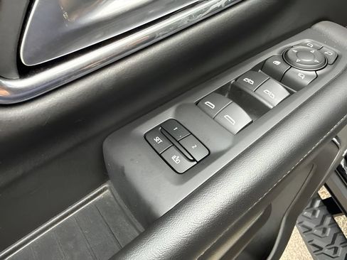 Used 2023 Chevrolet Tahoe Z71 w/ Z71 Off-Road Package AWD/4WD image 11