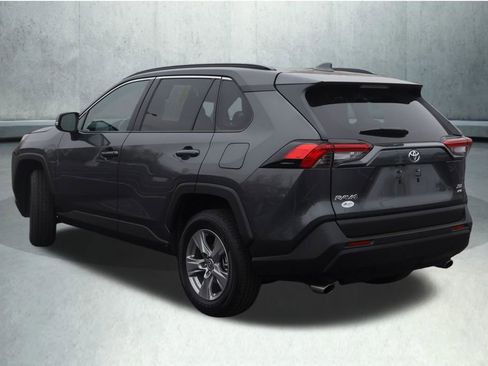 Used 2025 Toyota RAV4 XLE AWD/4WD image 13