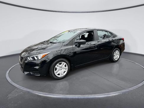 Used 2021 Nissan Versa S image 1