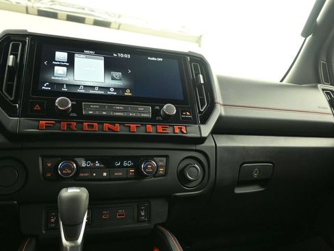 Used 2026 Nissan Frontier Pro-X w/ Pro-X Convenience Package RWD image 19