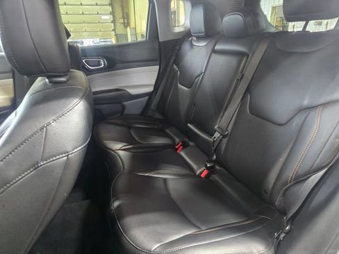Used 2022 Jeep Compass Limited AWD/4WD image 21