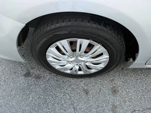 Used 2011 Toyota Corolla LE FWD image 10